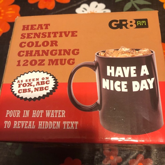 GR 8 Other - As Seen On TV Heat Sensitive Color Changing Coffee Mug Cup 12 Oz NEW